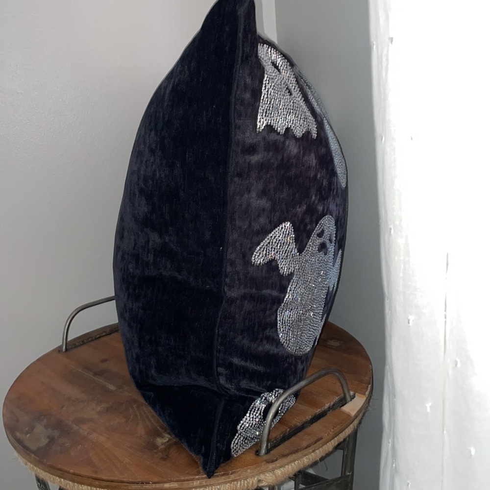 Adorable & Rich Black Soft, plump accent pillow! Sparkles with silver beads! - Picture 9 of 12